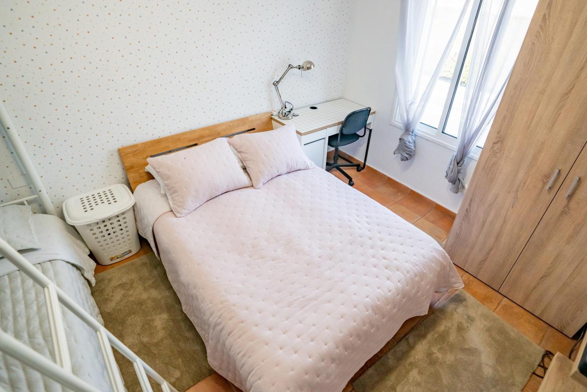 Casa Julio - Alcala Complete Coastal Retreat - Entire Apartment - 3 Min Walk From The Ocean - Shared Entrance With Host Alcalá de Henares Exterior foto