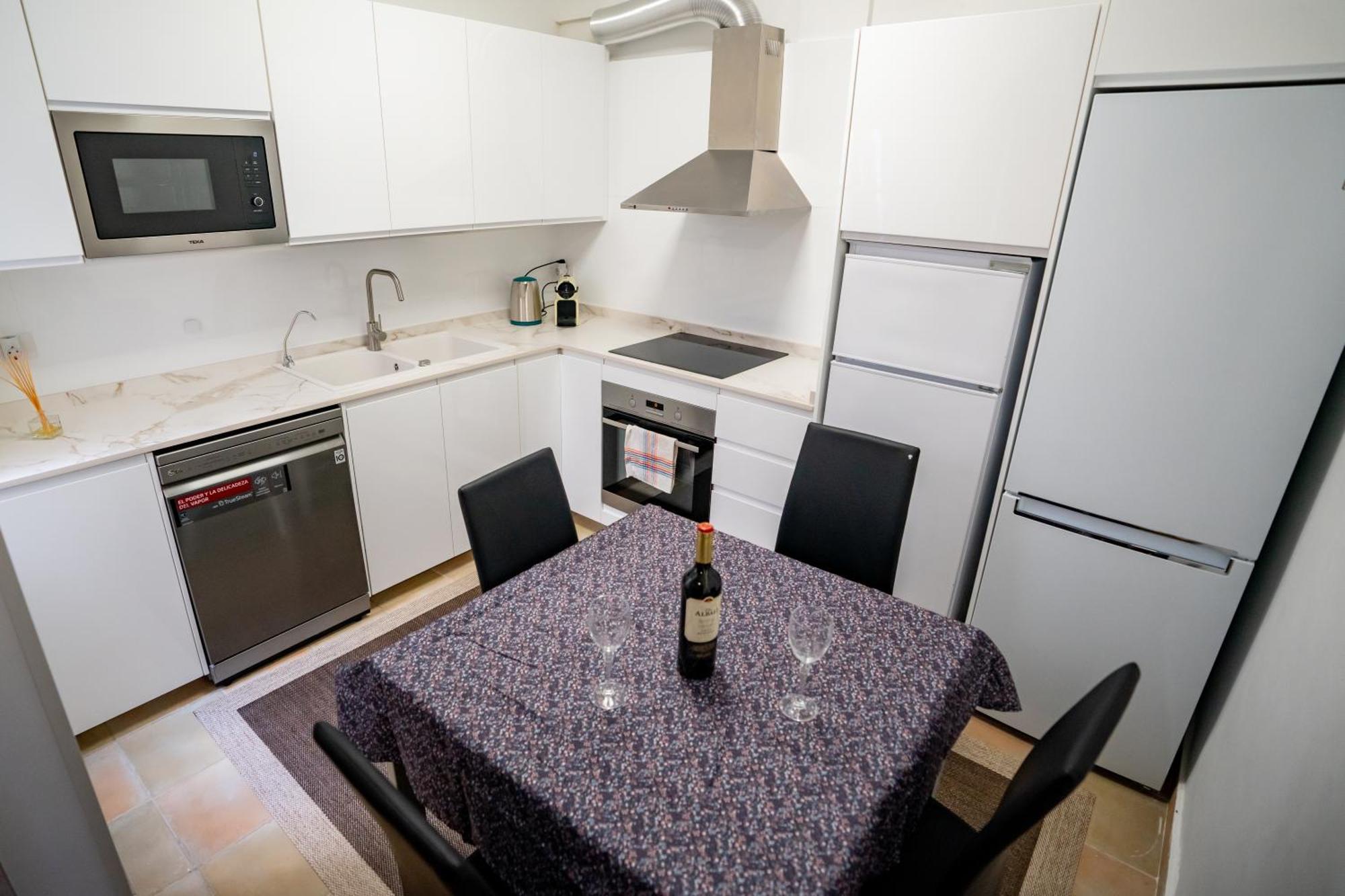 Casa Julio - Alcala Complete Coastal Retreat - Entire Apartment - 3 Min Walk From The Ocean - Shared Entrance With Host Alcalá de Henares Exterior foto